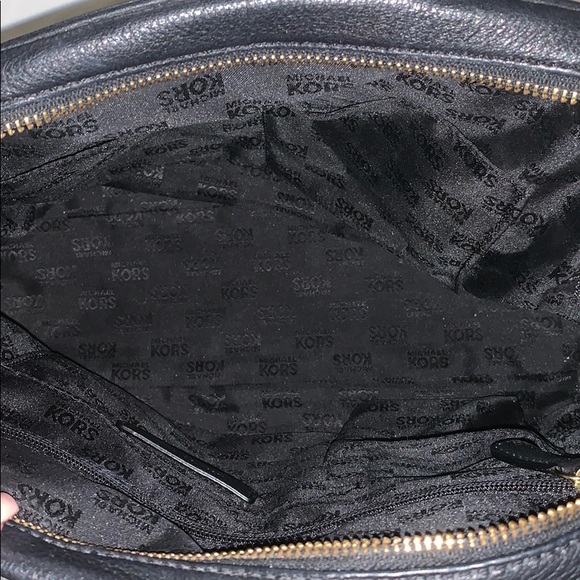 Michael Kors Purse - Picture 6 of 6